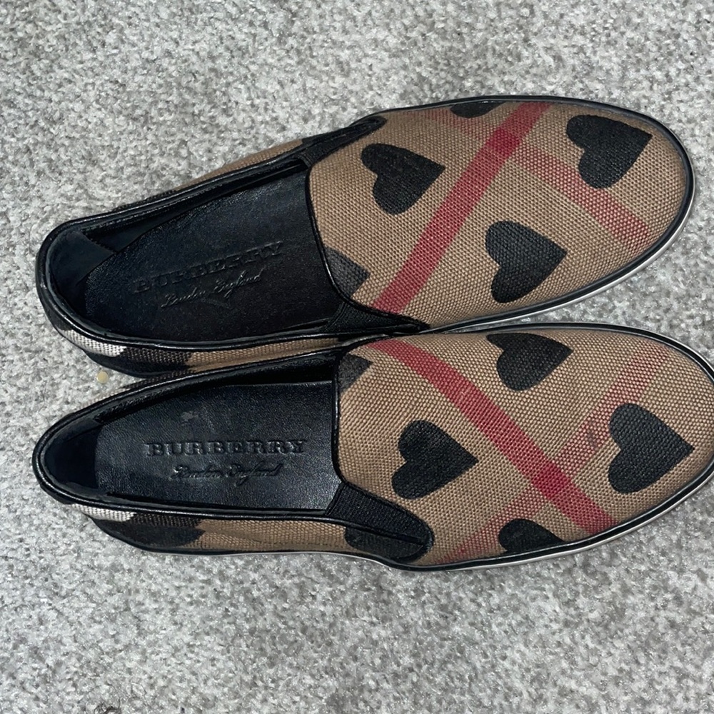Burberry Slip-pm’s